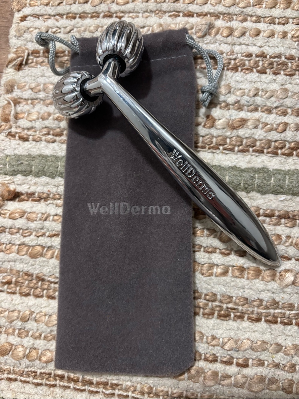 WellDerma Facial Roller Massage Tool - Double Roller